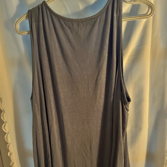 One  Orange and  one Gray Tank Top- orange is a George 3x- - Picture 5 of 13